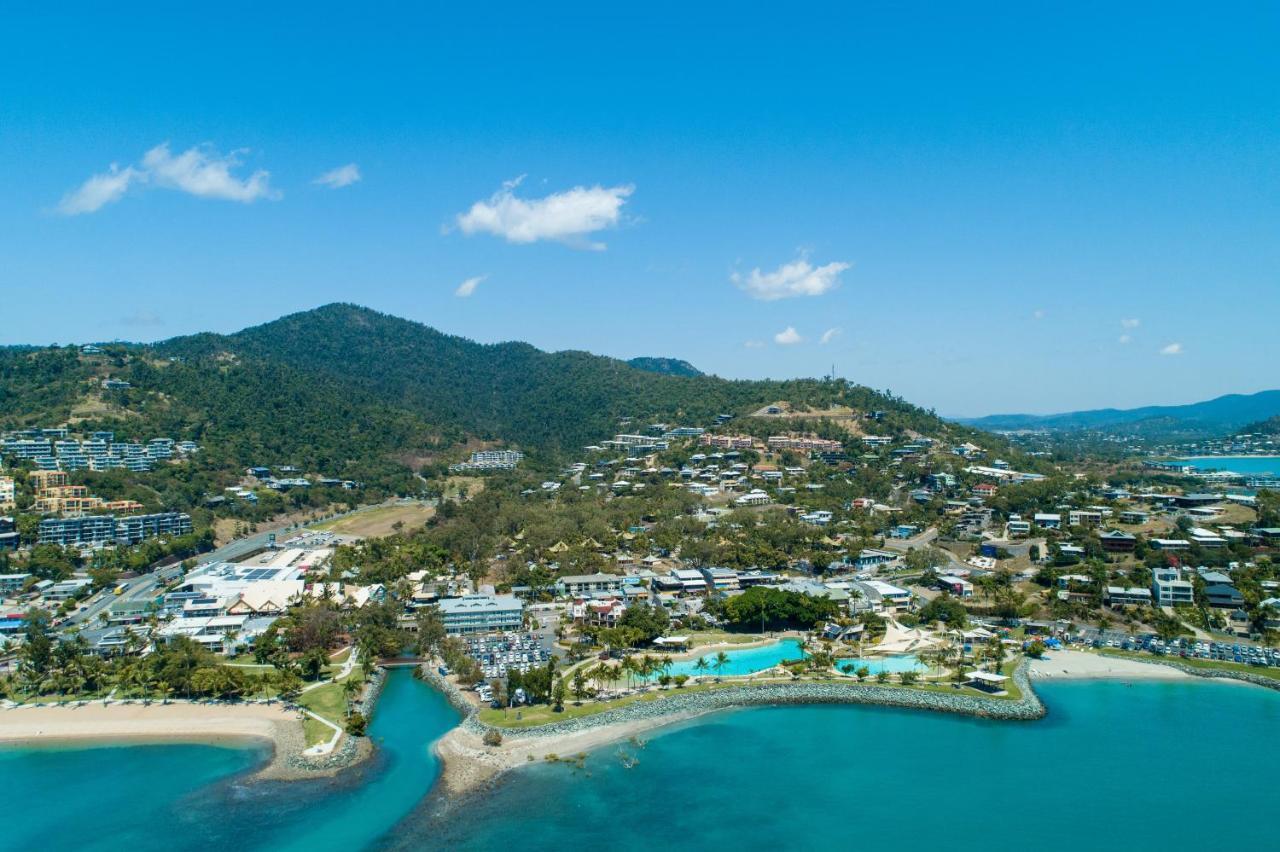 Mandalay Escape, Seclusion & Serenity With A Pool Airlie Beach Esterno foto